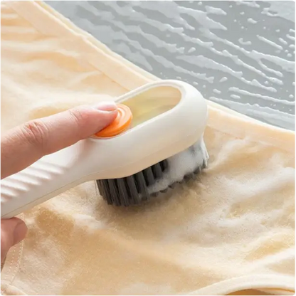 Brosse de nettoyage des chaussures avec distributeur de liquide